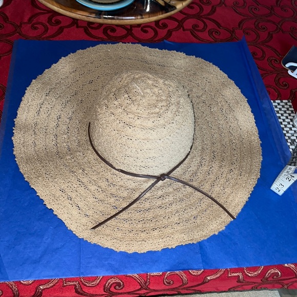 Beach 🏖 hat - Picture 2 of 4